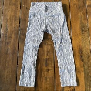 Lululemon Wunder Under Crop Arrow Jacquard 6 EUC Yoga Athletic Leggings Women’s